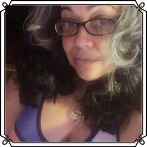 Meet your Posher, Connie